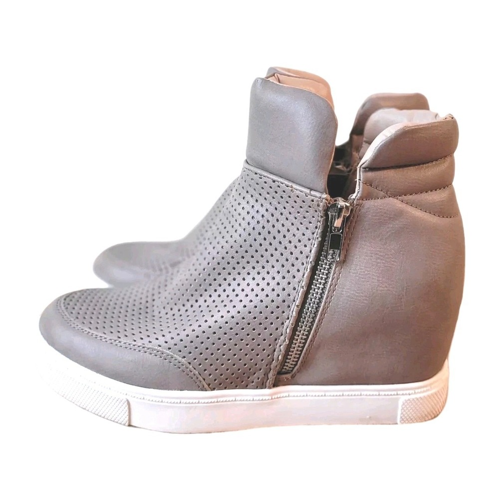 Steve Madden Linqsp Taupe Hidden Wedge Sneakers sz 8 Perforated Fashion High Top - Picture 4 of 16